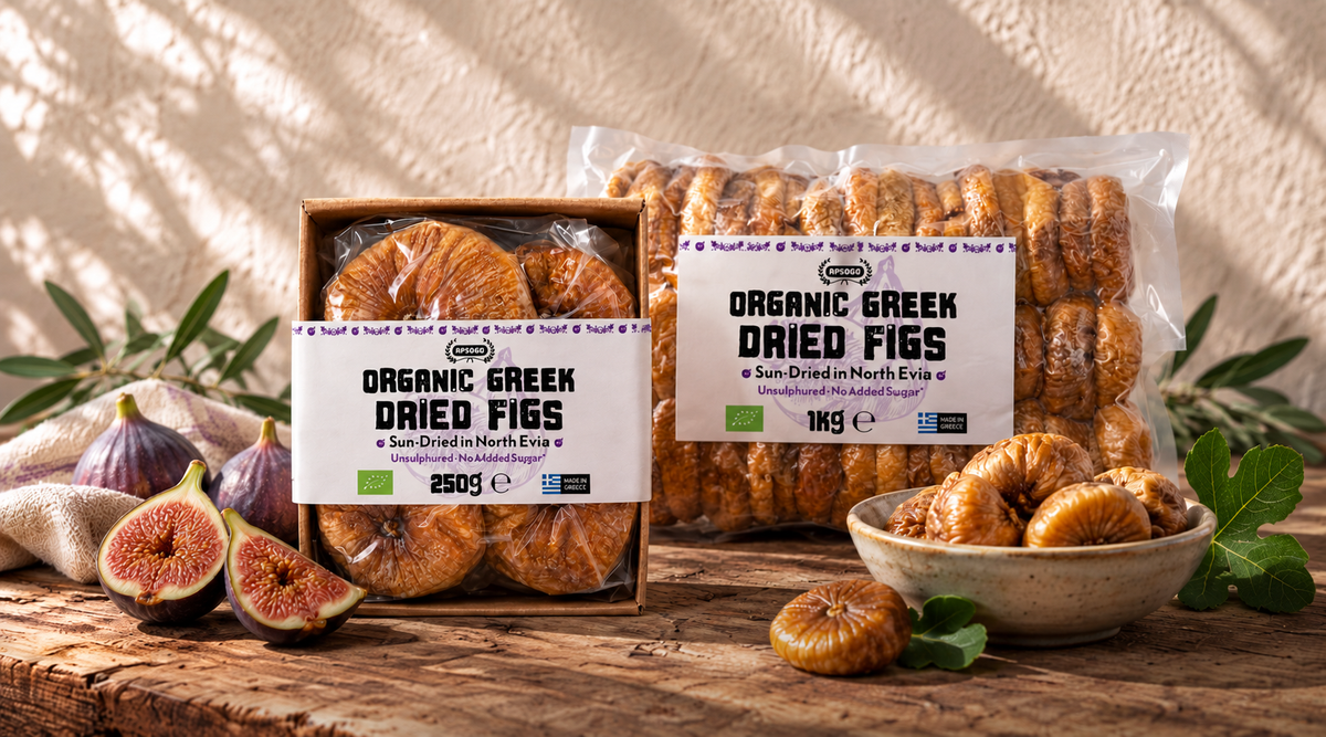 APSOGO organic Greek dried figs in a 250g kraft box and a 1kg vacuum pack, with fresh figs and a bowl of dried figs on a rustic wooden table